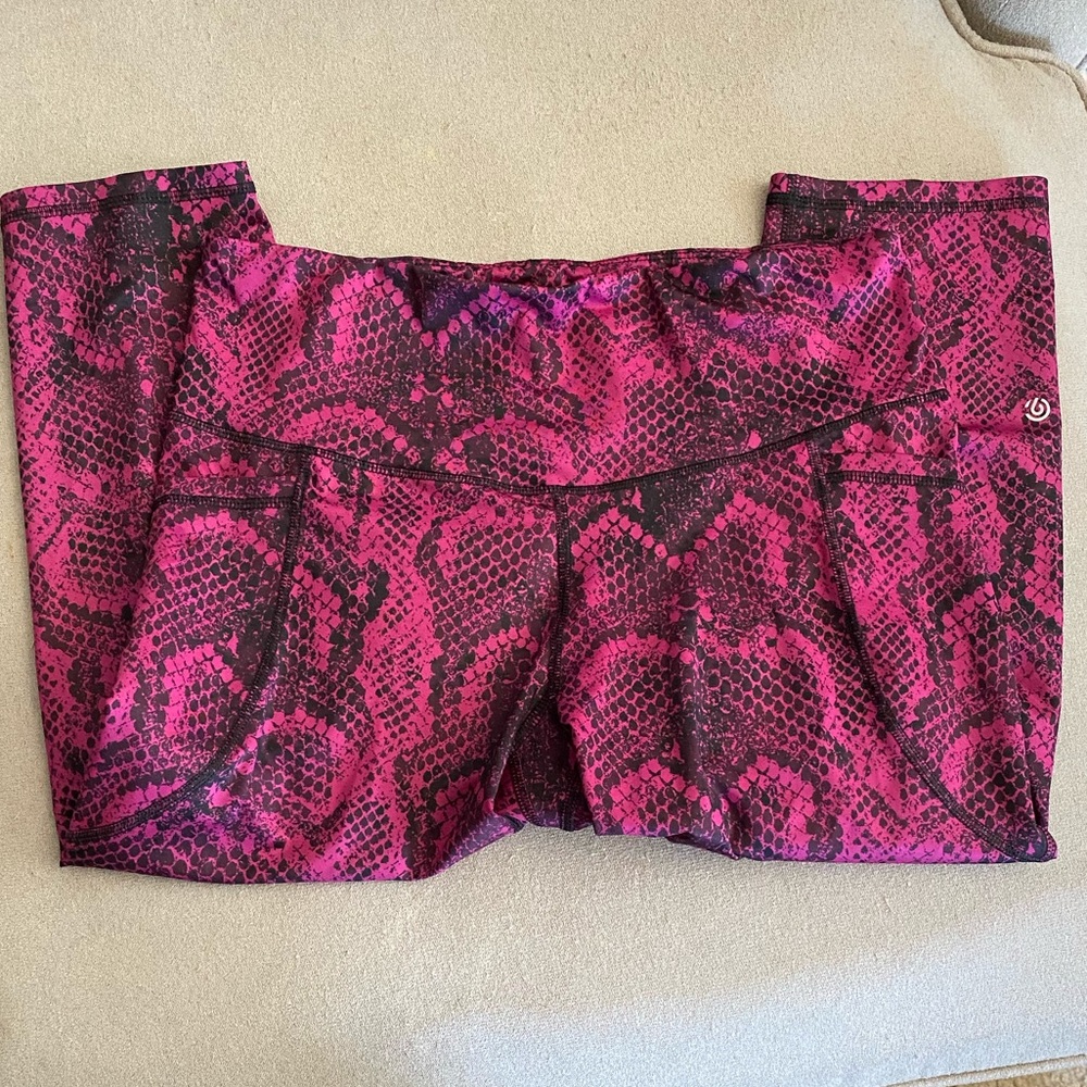 C9 crop leggings